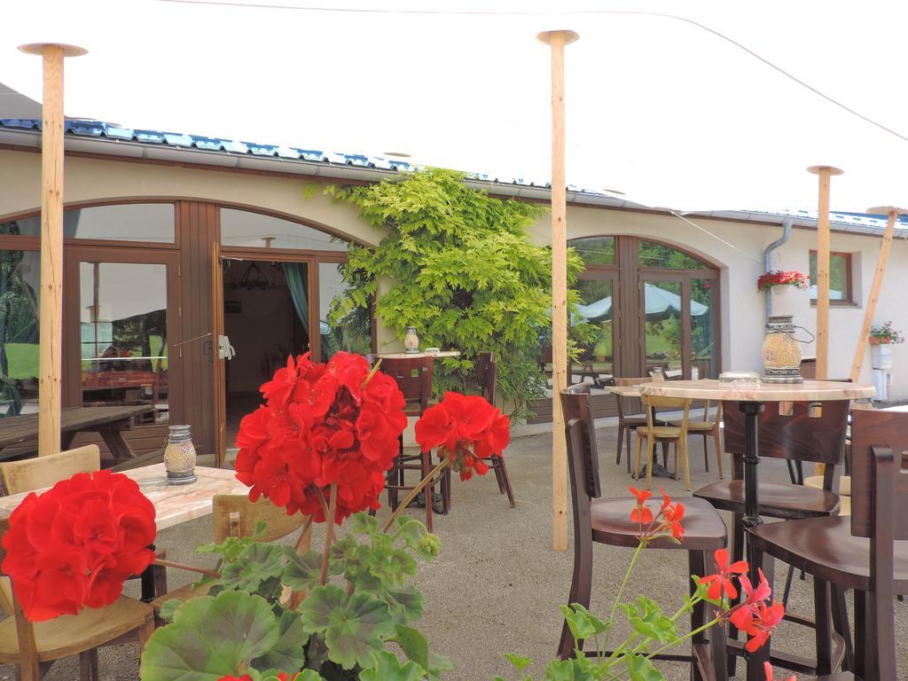 Hotel Le Grand Chalet Foncine-le-Haut Ngoại thất bức ảnh